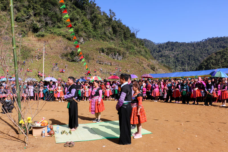Nét đặc trưng lễ hội Gầu Tào của người Mông