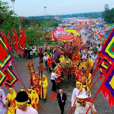 Lễ hội đền Hùng - Hội tụ văn hóa tâm linh của người Việt