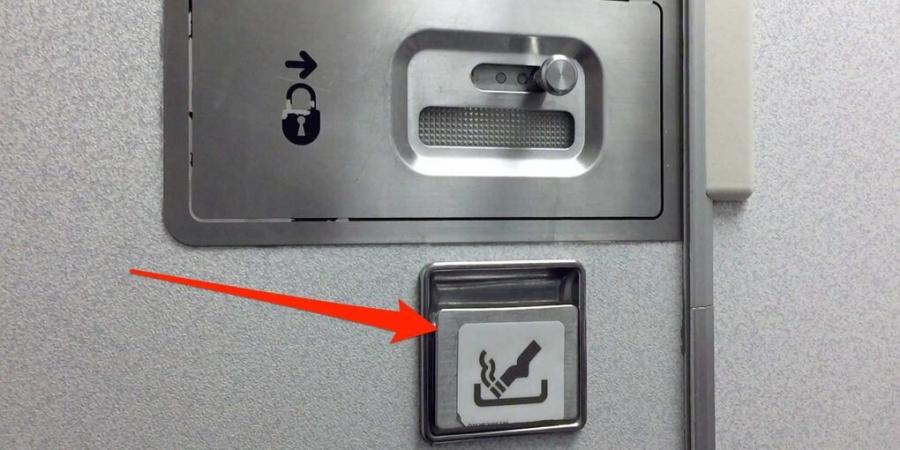 8 chi tiết quan trọng khách ít để ý trên máy bay
