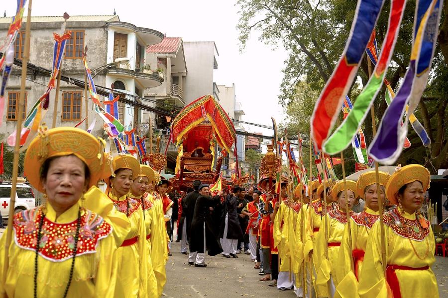 Trải nghiệm lễ hội Chùa Thầy - Điểm đến của du lịch văn hóa tâm linh 