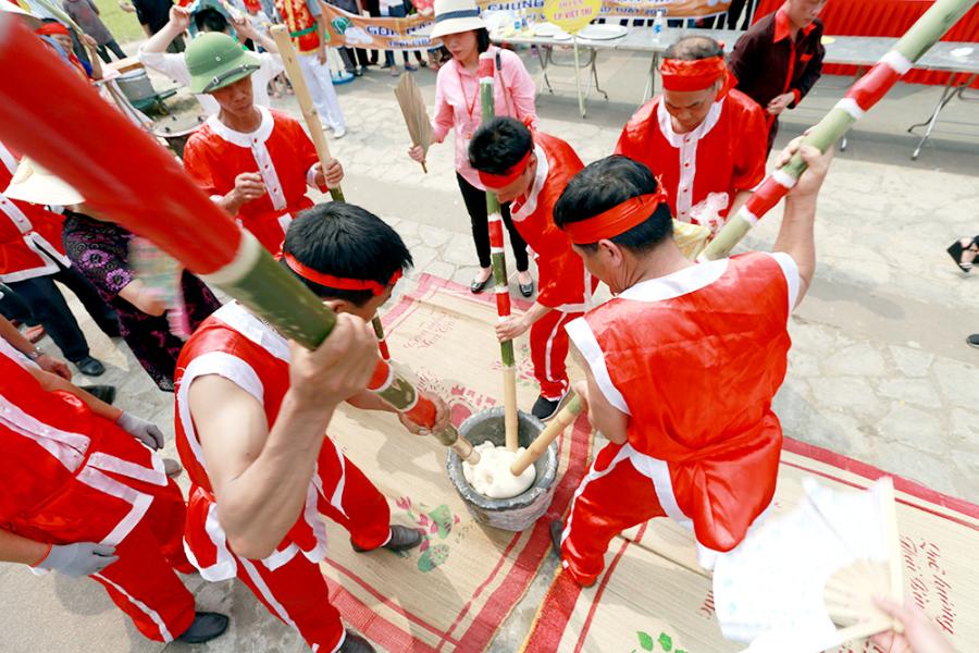Lễ hội đền Hùng - Hội tụ văn hóa tâm linh của người Việt 