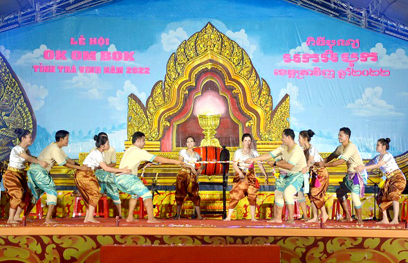 Độc đáo lễ hội Ok Om Bok của đồng bào Khmer